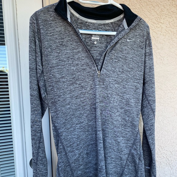 Nike quarter zip - Picture 1 of 2